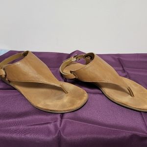 New Aerosoles tan thong Sandals, Women's size 7